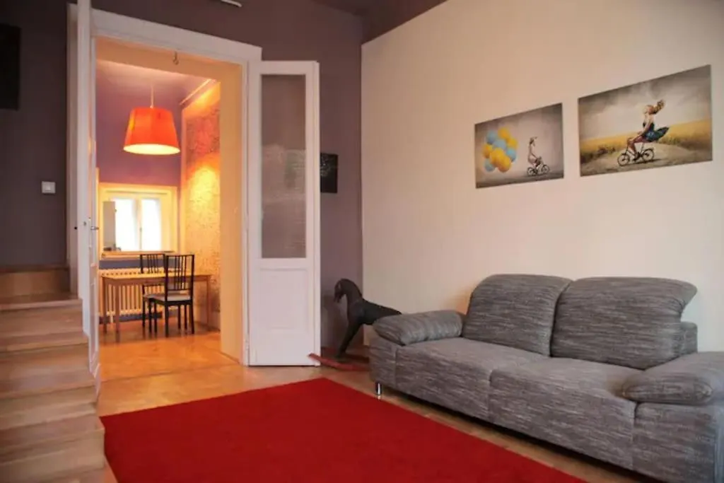 The Parliament Central Large Apartment Budapest